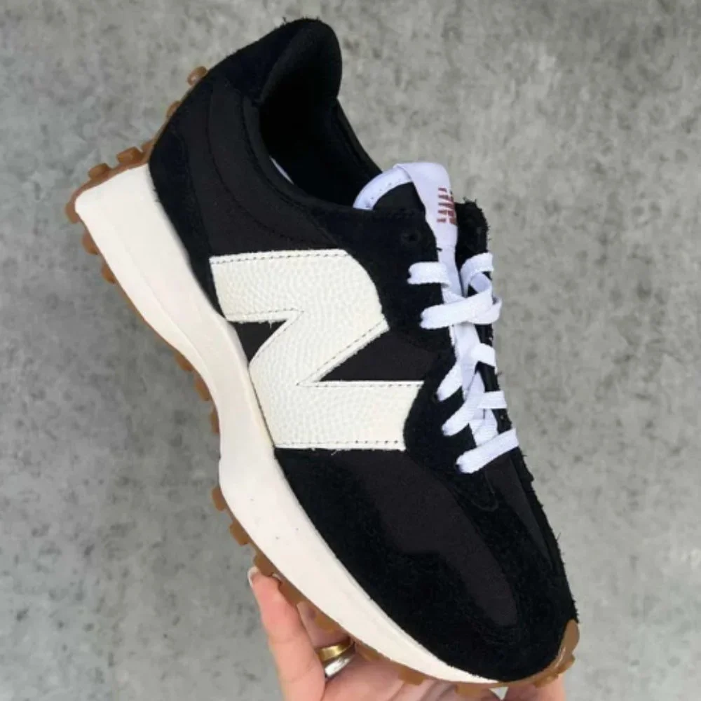 NEW BALANCE 327 Womens Casual Athletic Sneakers Shoes Black White size 9